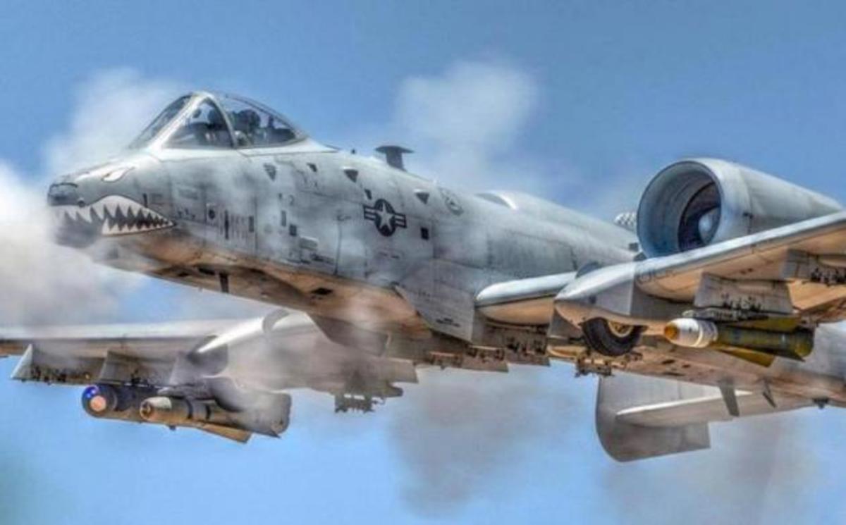 A-10 Thunderbolt: Το αεροσκάφος που σπέρνει τον όλεθρο και ίσως θα έπρεπε να κοιτά η Ελλάδα! [vid]