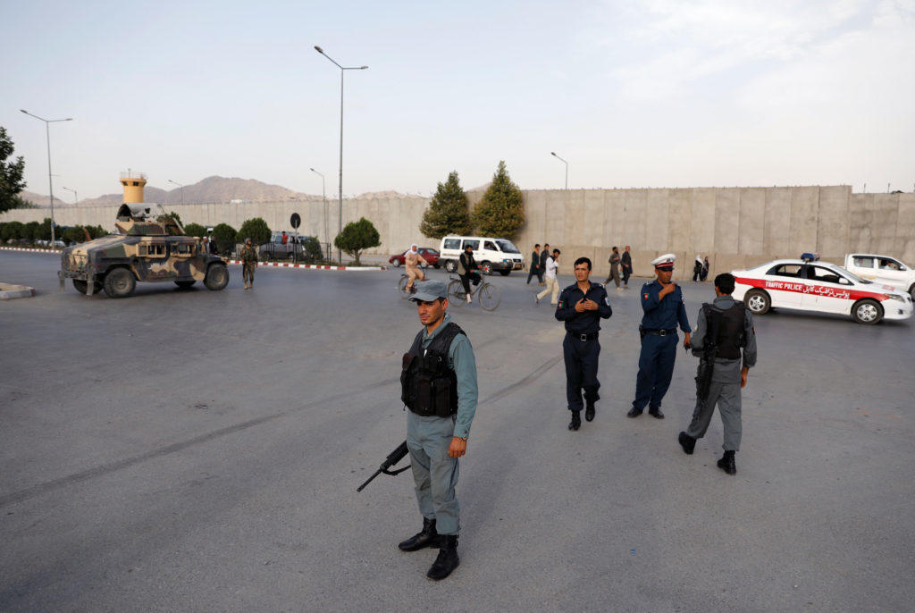 Τουλάχιστον επτά νεκροί σε επίθεση αυτοκτονίας κοντά σε υπουργείο στην Καμπούλ