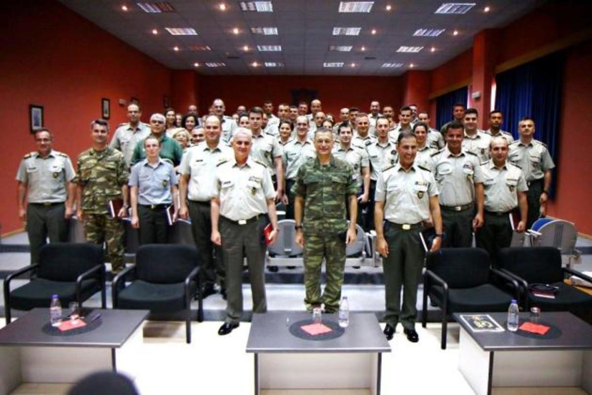 Α/ΓΕΣ: Τι βαθμό έβαλε κατά την έφοδο του στο Κέντρο Ελέγχου Υλικού! [pics]