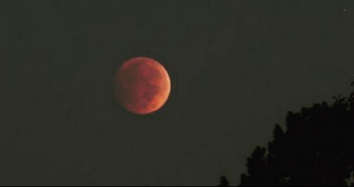 Η ανάρτηση της Άσης Μπήλιου για την “πιο δύσκολη έκλειψη του φετινού καλοκαιριού”