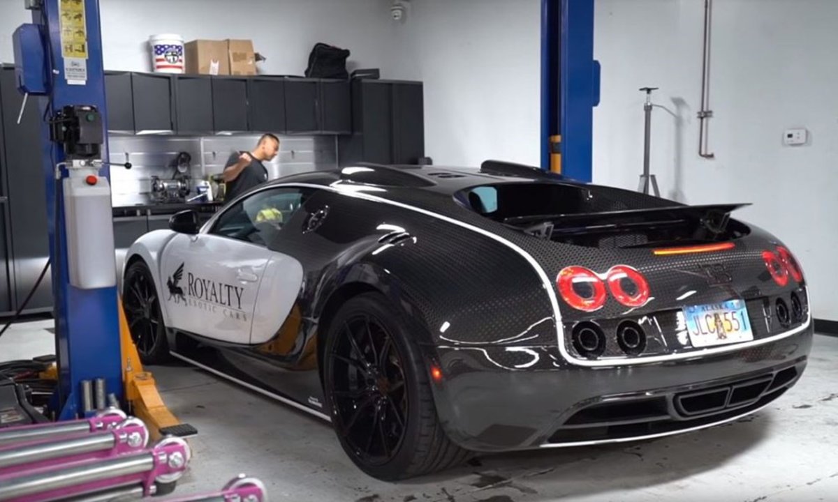 Απίθανο! Δείτε πόσο κοστίζει η αλλαγή λαδιών σε μια Bugatti Veyron! [vid]