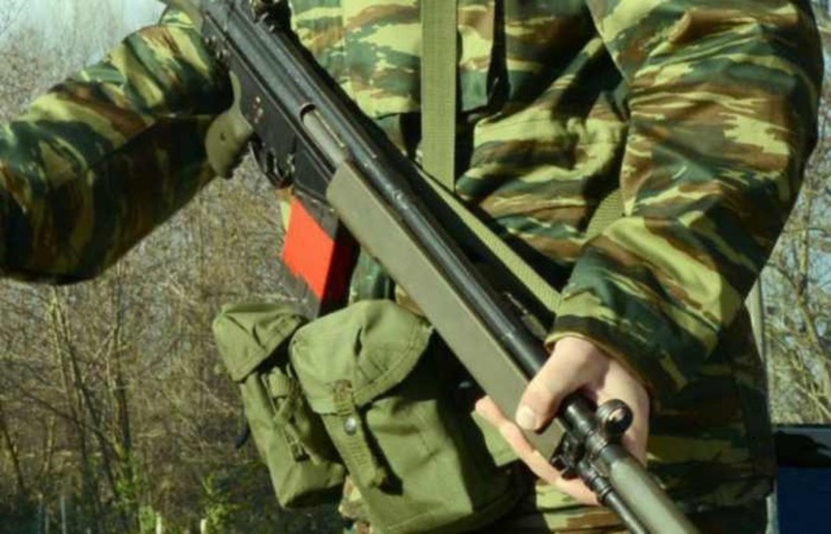 Στο χειρουργείο ο στρατιωτικός που αυτοτραυματίστηκε στη Λέσβο – Τον βρήκαν αιμόφυρτο συνάδελφοί του