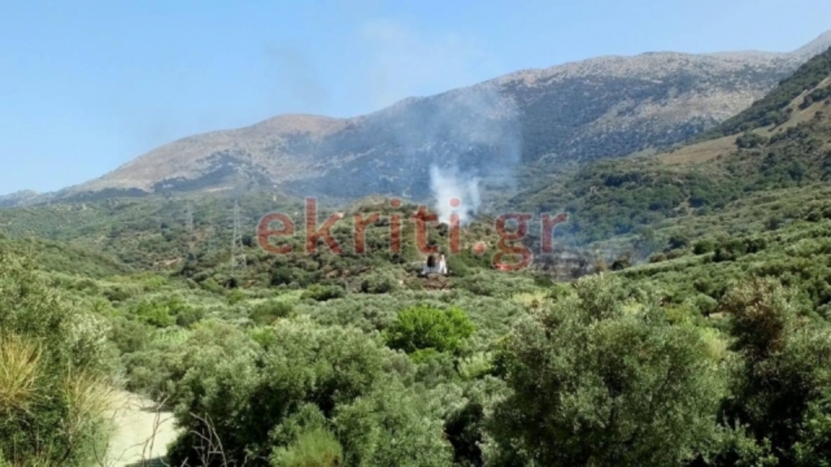 Σε ύφεση οι φωτιές στην Κρήτη [pics]