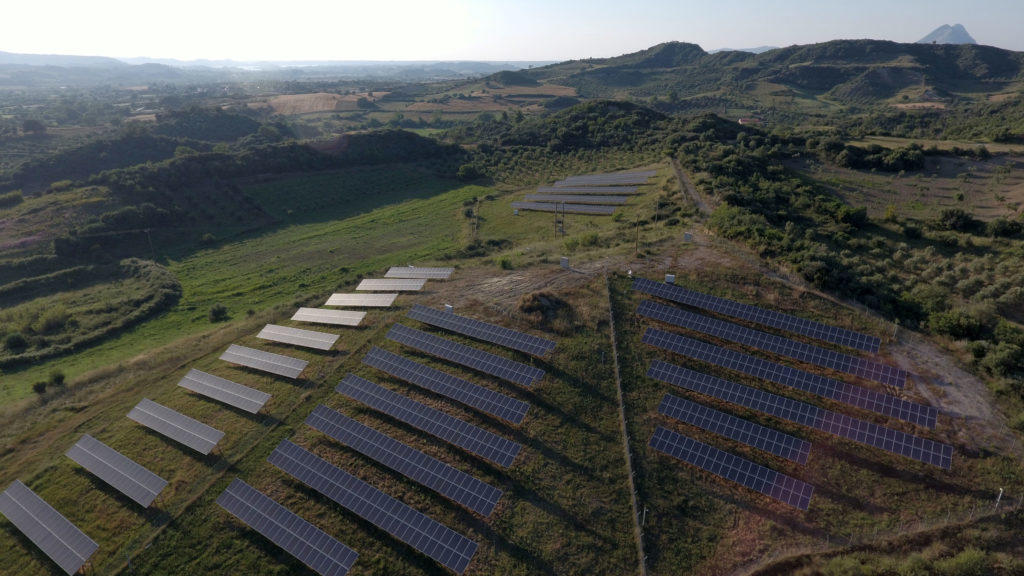 ΡΑΕ: Χαμόγελα για το αποτέλεσμα των δημοπρασιών για μονάδες ηλεκτροπαραγωγής από ανανεώσιμες πηγές ενέργειας