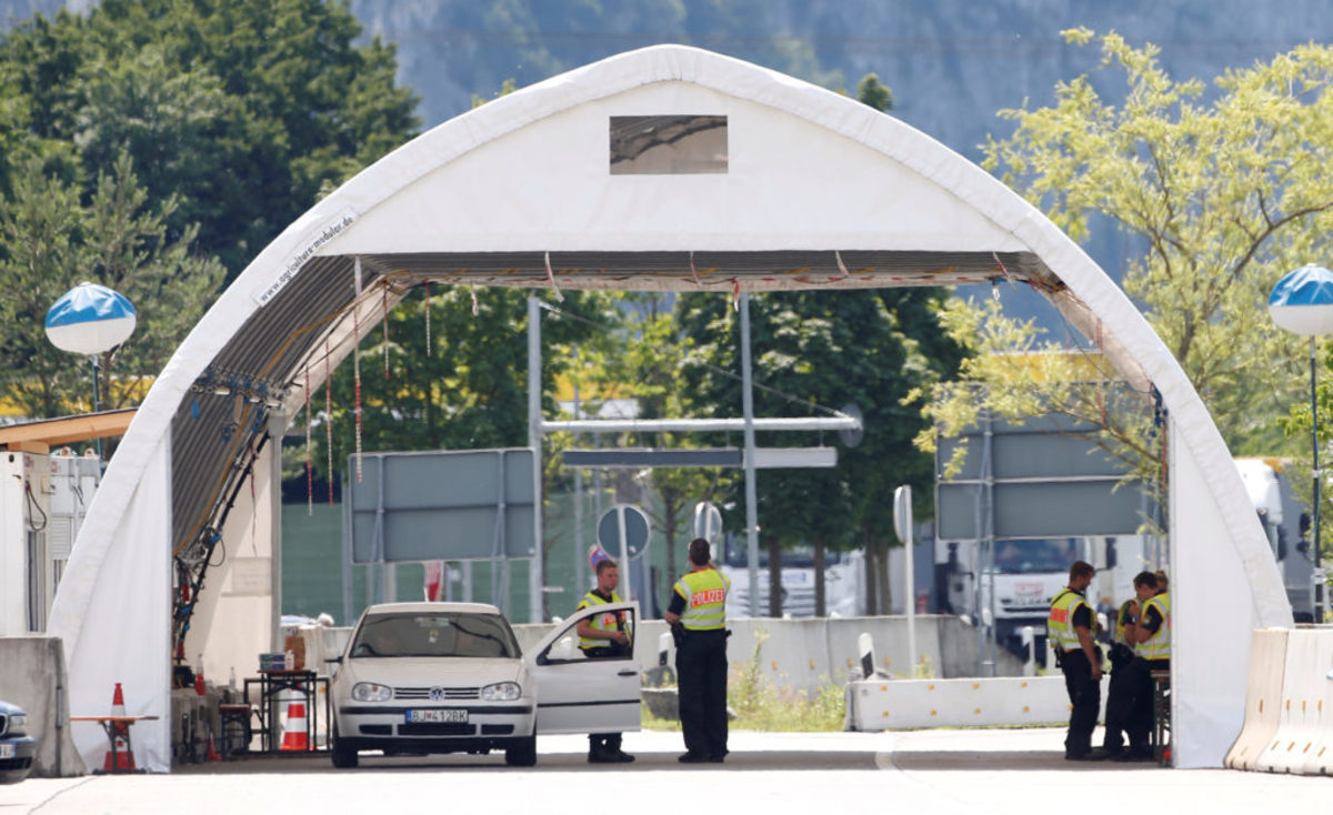 Συναγερμός στην Γερμανία: Άνδρας μαχαίρωσε επιβάτες λεωφορείου! 14 τραυματίες – 2 σε σοβαρή κατάσταση