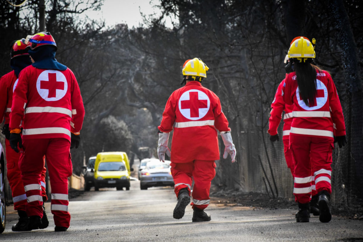 Στα καμένα ο υπουργός Υγείας – Υπάρχουν ακόμα δεκάδες τραυματίες στα νοσοκομεία