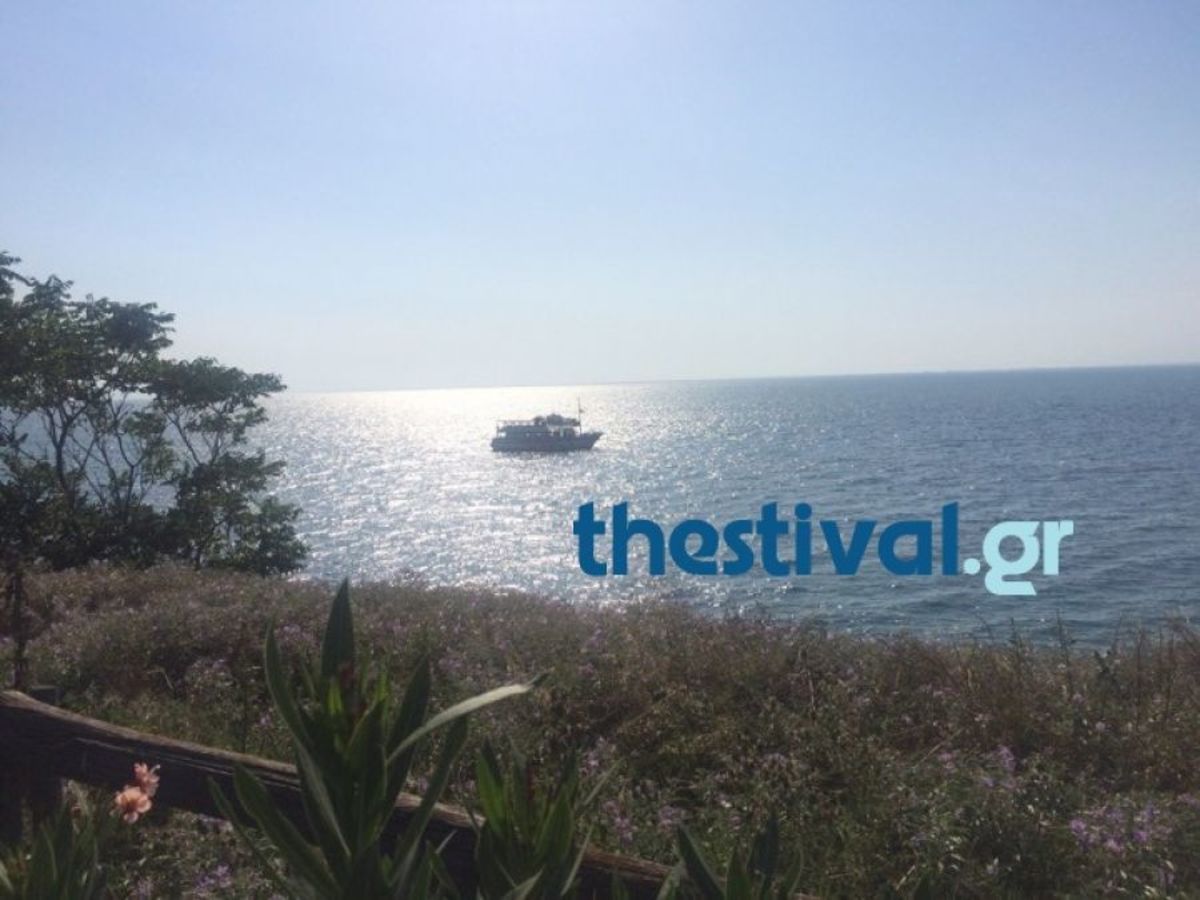 Θεσσαλονίκη: Προσάραξε σε αβαθή στην Καλαμαριά το πλοίο «Κωνσταντής»