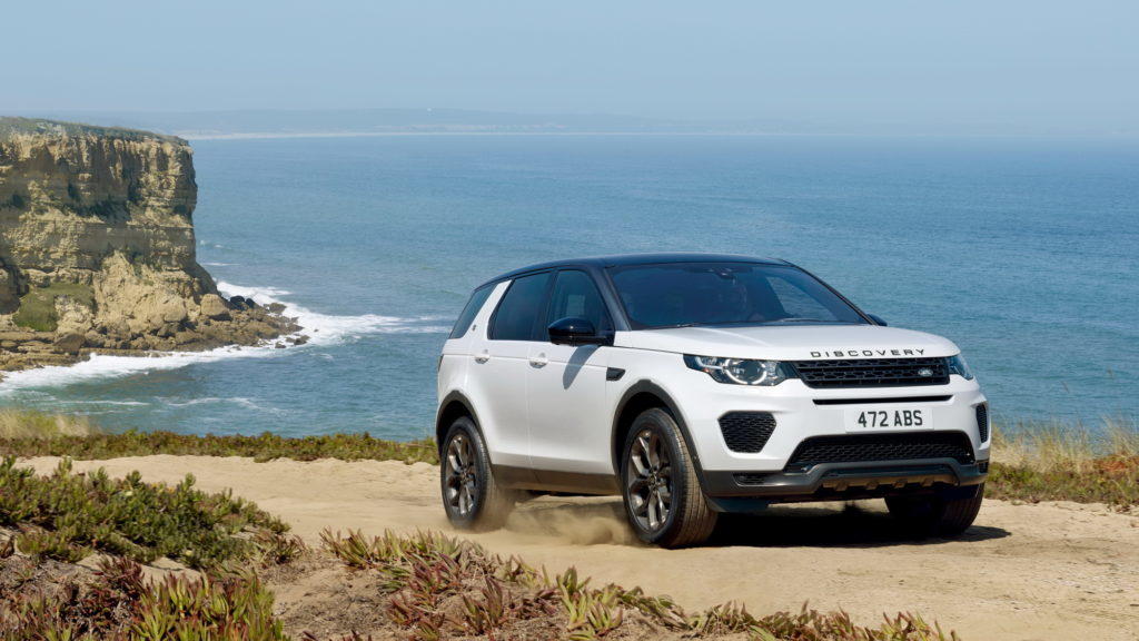 Έρχεται ανανεωμένο Land Rover Discovery Sport, με Plug-in υβριδική έκδοση