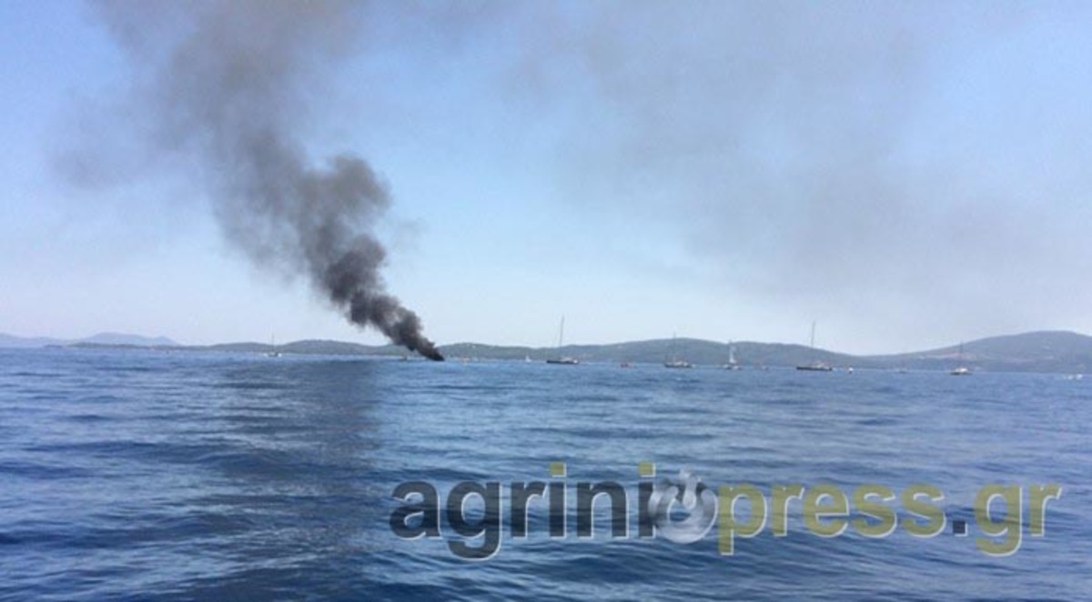 Στις φλόγες ιστιοφόρο μεταξύ Μεγανησίου και Λευκάδας [pics]