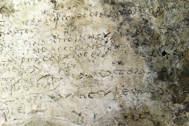 Αρχαία Ολυμπία: Νέα στοιχεία για την πήλινη πλάκα με στίχους της Οδύσσειας – Ανακάλυψη σταθμός από τους αρχαιολόγους [pics]