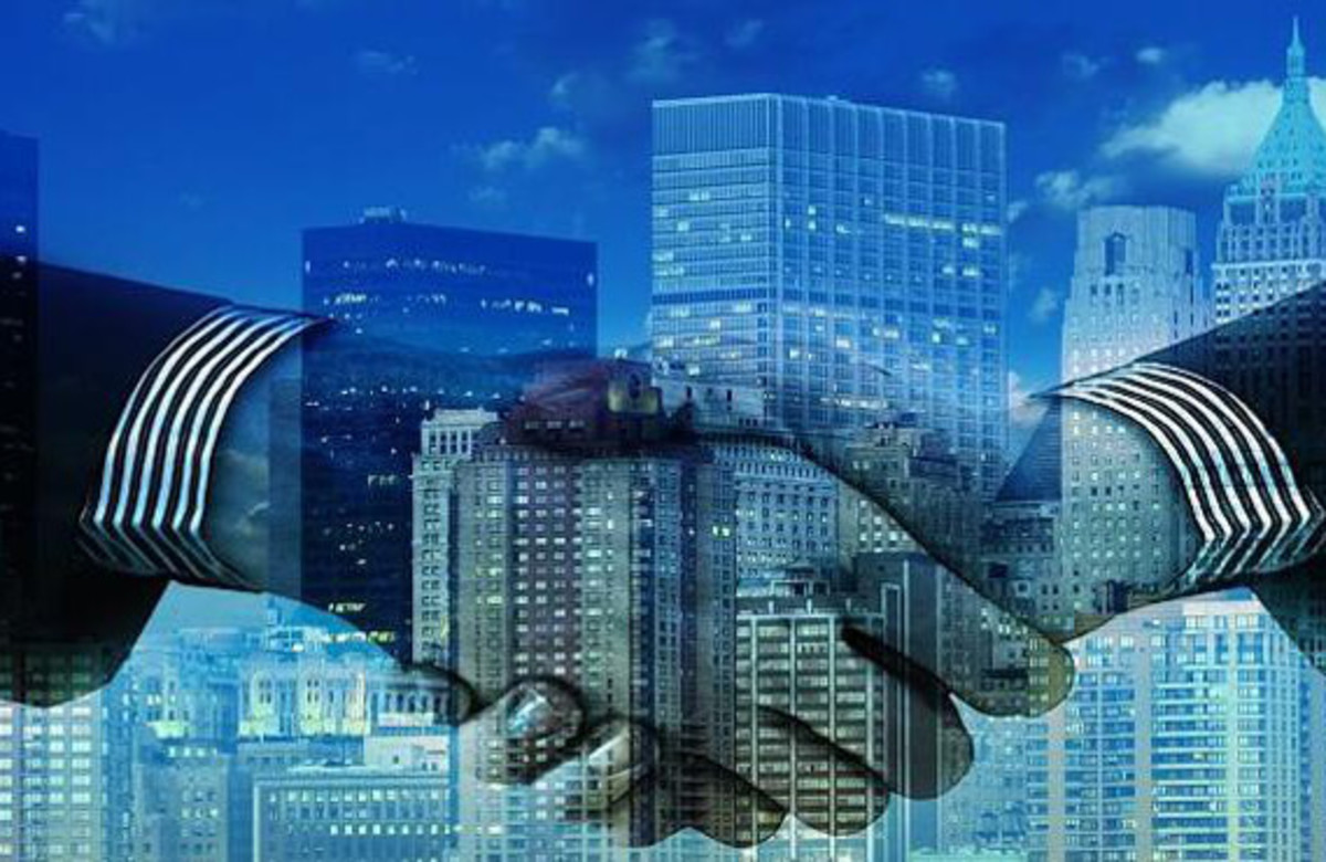 Ρωσία: Δύο στους τρεις πιστεύουν ότι κάνει κουμάντο μια… “παγκόσμια κυβέρνηση”