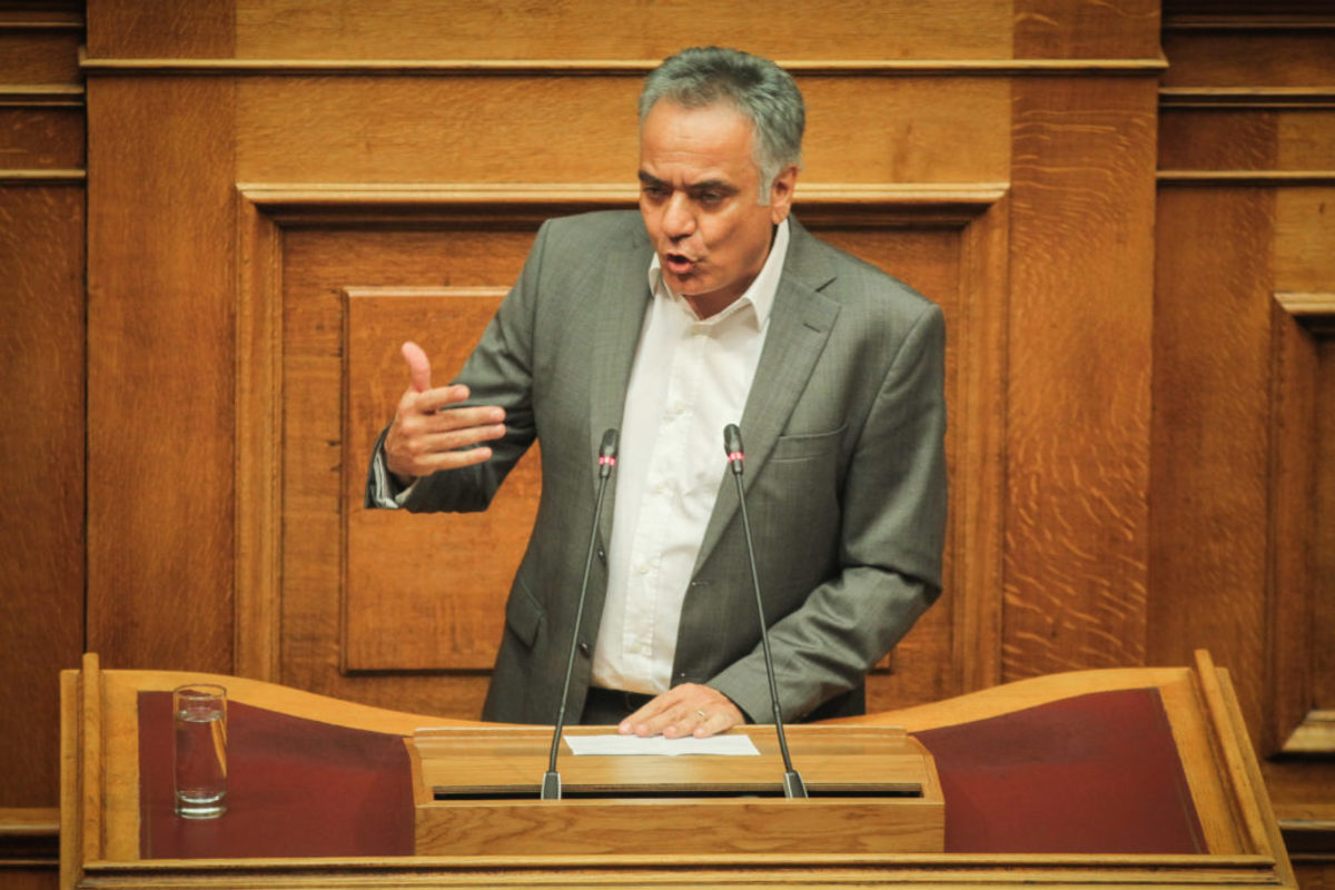 Βουλή: Δεκτή από τον Σκουρλέτη η τροπολογία για διπλές εκλογές τον Μάιο