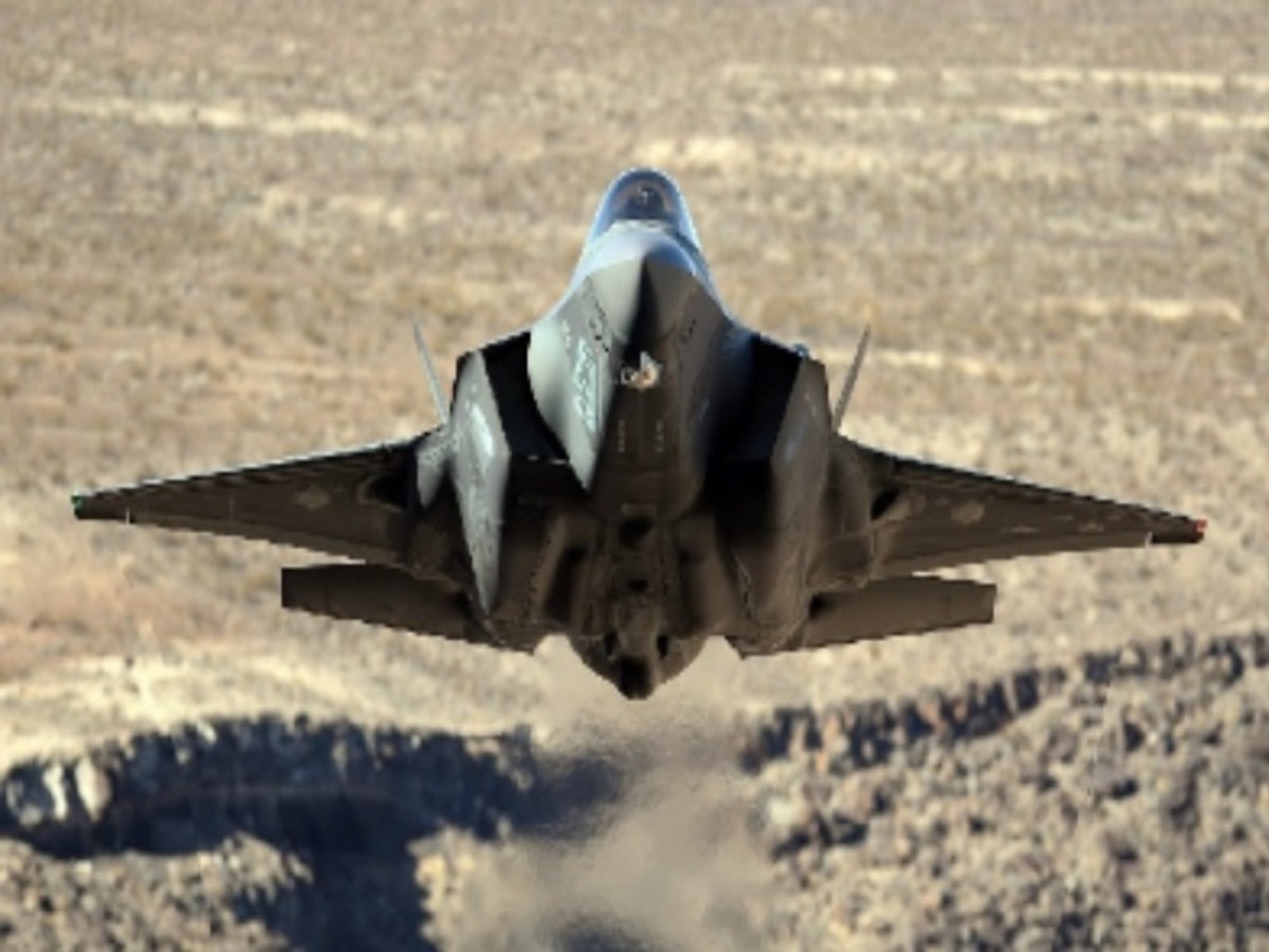 F-35: Ιπτάμενοι Ολλανδοί «παραδίδουν μαθήματα» στους Αμερικανούς για το πως πετάνε τα stealth μαχητικά! video