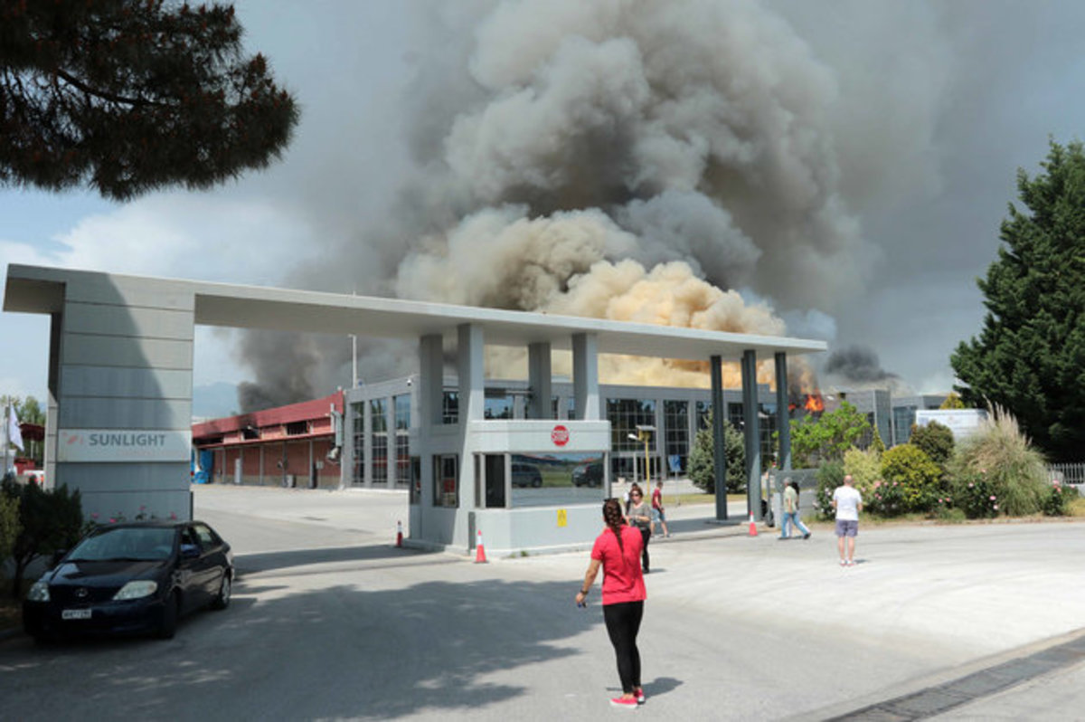 Υπ. Εργασίας: Καμία απόλυση στην επιχείρηση “Συστήματα Sunlight”