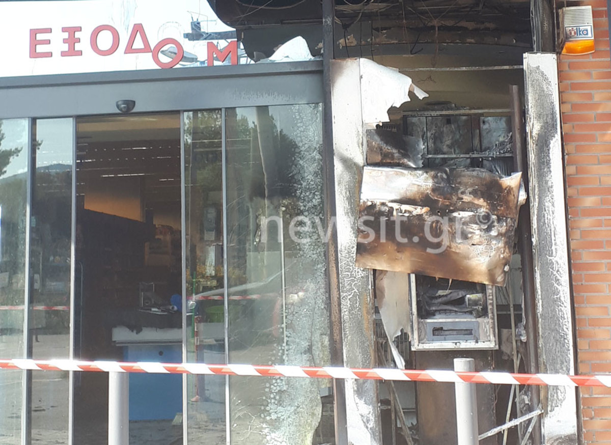 Έκρηξη σε ΑΤΜ στο Πόρτο Ράφτη [pics]