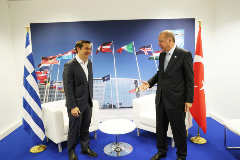 Τούρκος πρέσβης στην Αθήνα: Να συνεργαστεί η Ελλάδα για τους οχτώ Τούρκους αξιωματικούς