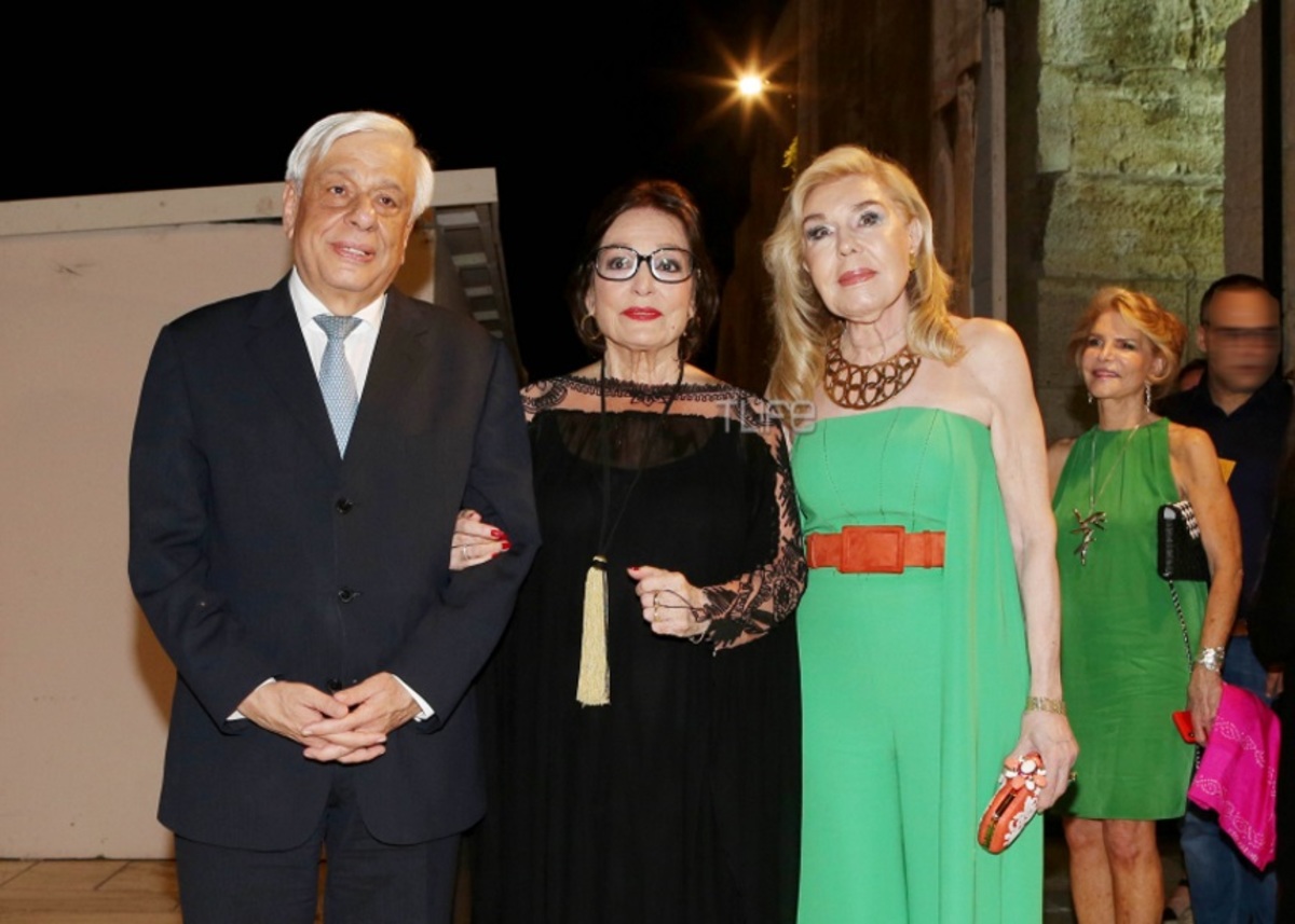 Νάνα Μούσχουρη: Σημαντικές προσωπικότητες στη συναυλία της στο Ηρώδειο [pics]