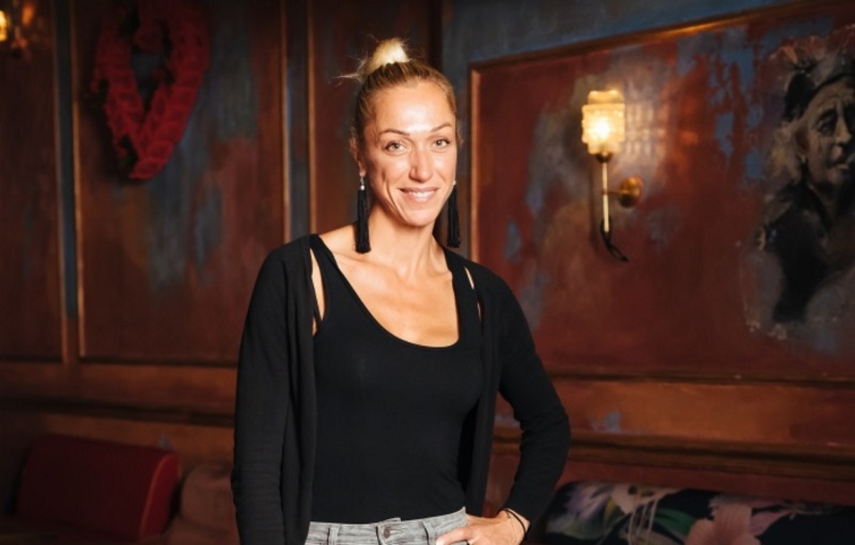 Κορμί θανατηφόρο η Κατερίνα Χαλικιά! Ποζάρει με μαύρο μαγιό στην παραλία…