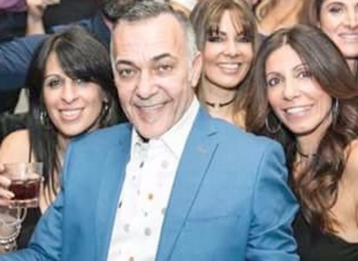 Ρόδος: Το παιδάκι που έστυβε χυμούς έγινε αυτοκράτορας του καφέ – Η ιστορία του Γιάννη Λαζάρου [pics]