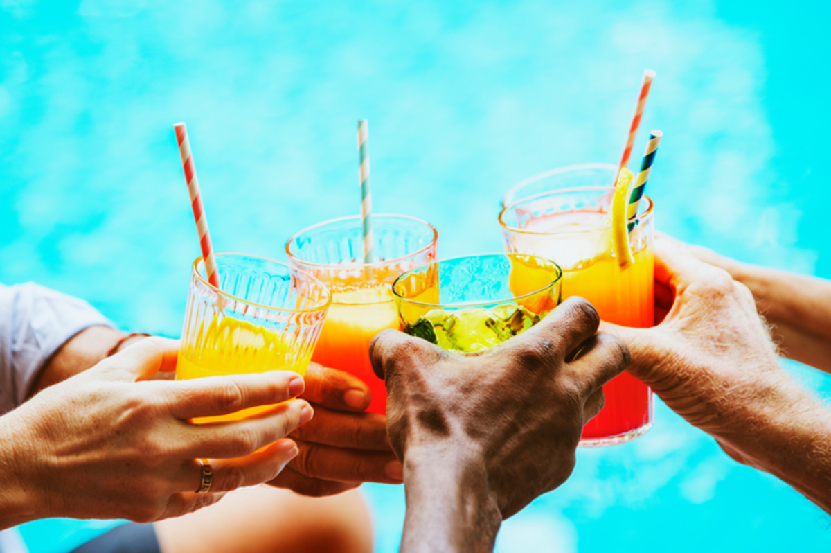 Αλκοόλ: Χιλιάδες Έλληνες χάνουν κάθε χρόνο τη ζωή τους εξαιτίας του