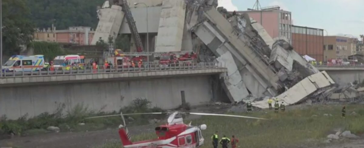 Ιταλία: Αγωνία στα συντρίμμια της γέφυρας στη Γένοβα – Εγκλωβισμένοι φωνάζουν “βοήθεια” – video