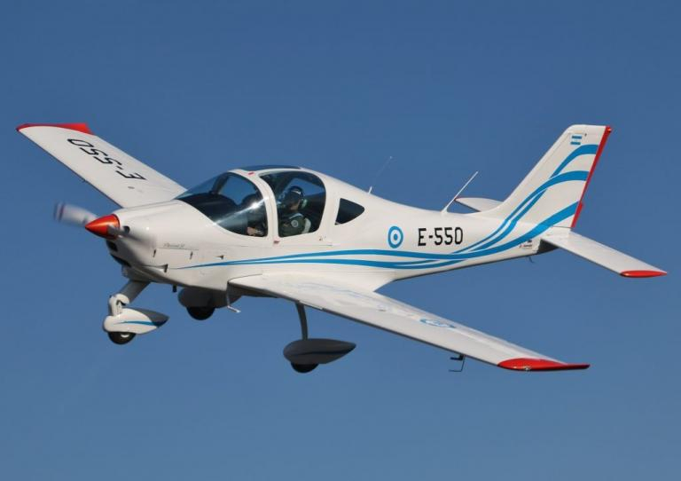 Tecnam P2002: Το αεροσκάφος στο οποίο τα «γεράκια» της Πολεμικής Αεροπορίας μαθαίνουν να αναχαιτίζουν τους Τούρκους! [vids]