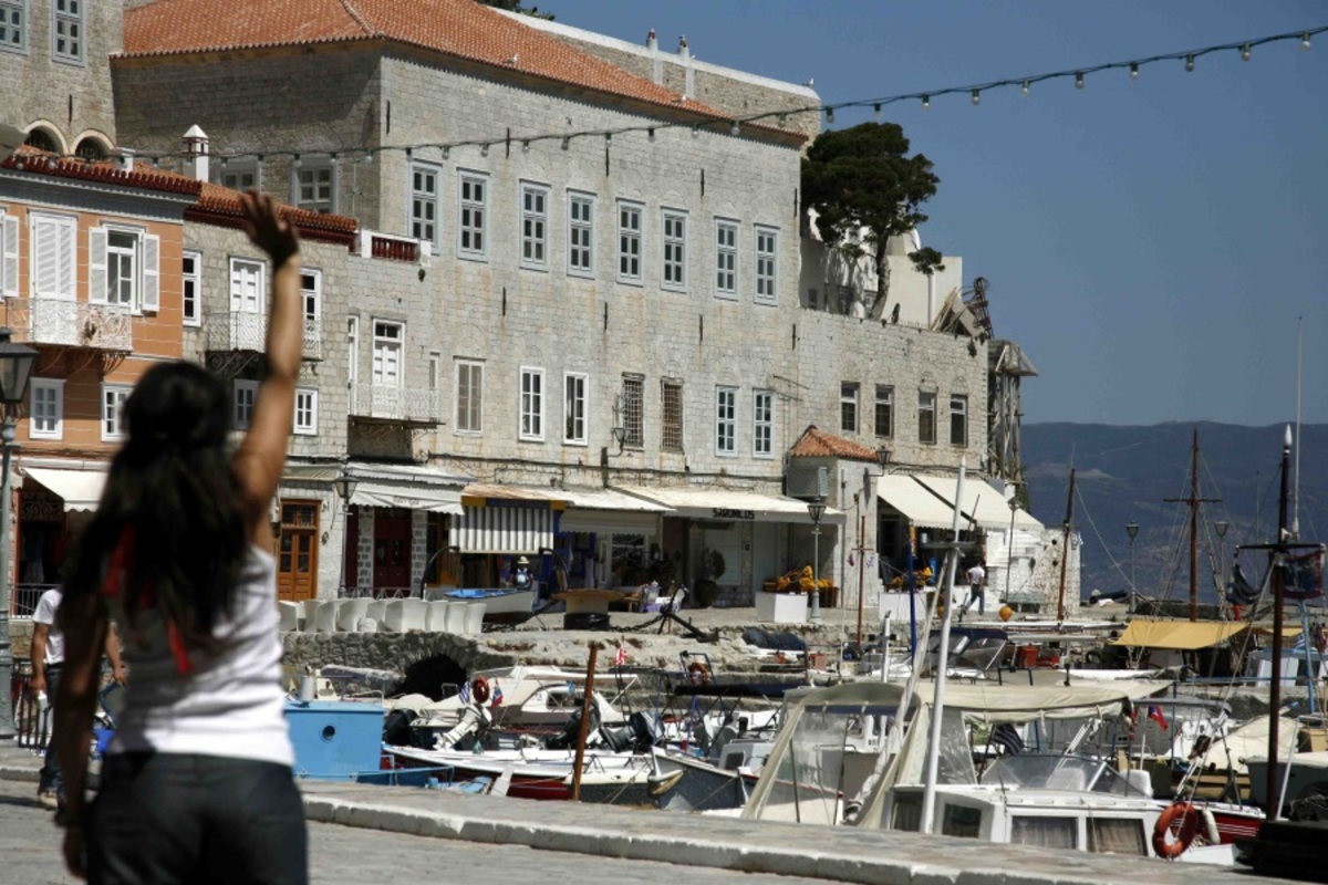 Μπλακ άουτ στην Ύδρα! Χωρίς ρεύμα και νερό από τα ξημερώματα