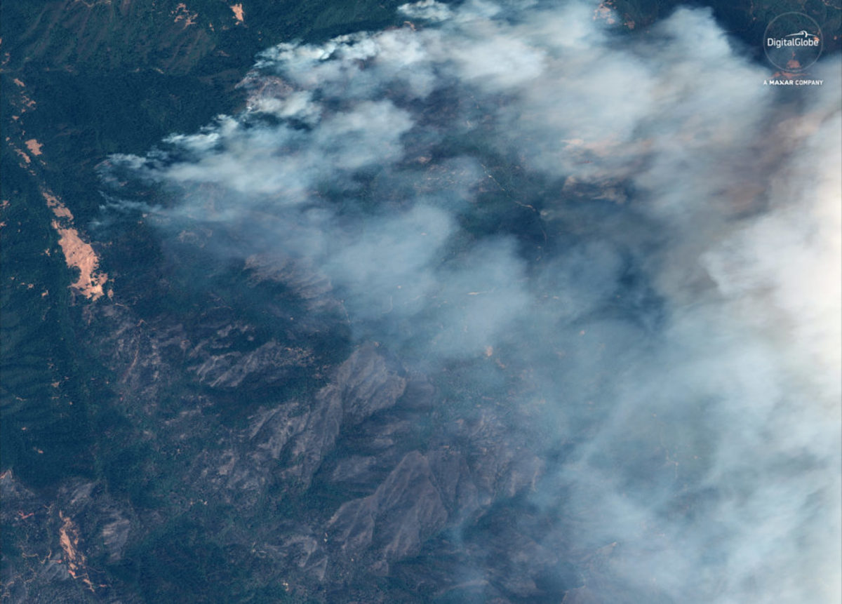 Καλιφόρνια: 1.210.000 στρέμματα έχουν γίνει στάχτη! Κερδίζουν έδαφος οι πυροσβέστες στη “μάχη” με τις φλόγες [pics]