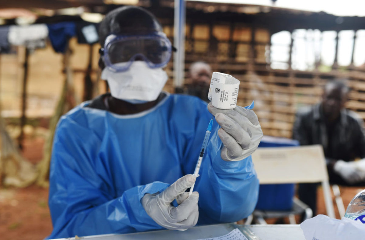 Όλο και πιο βαρύς ο απολογισμός από τον Έμπολα – 49 οι νεκροί στο Κονγκό