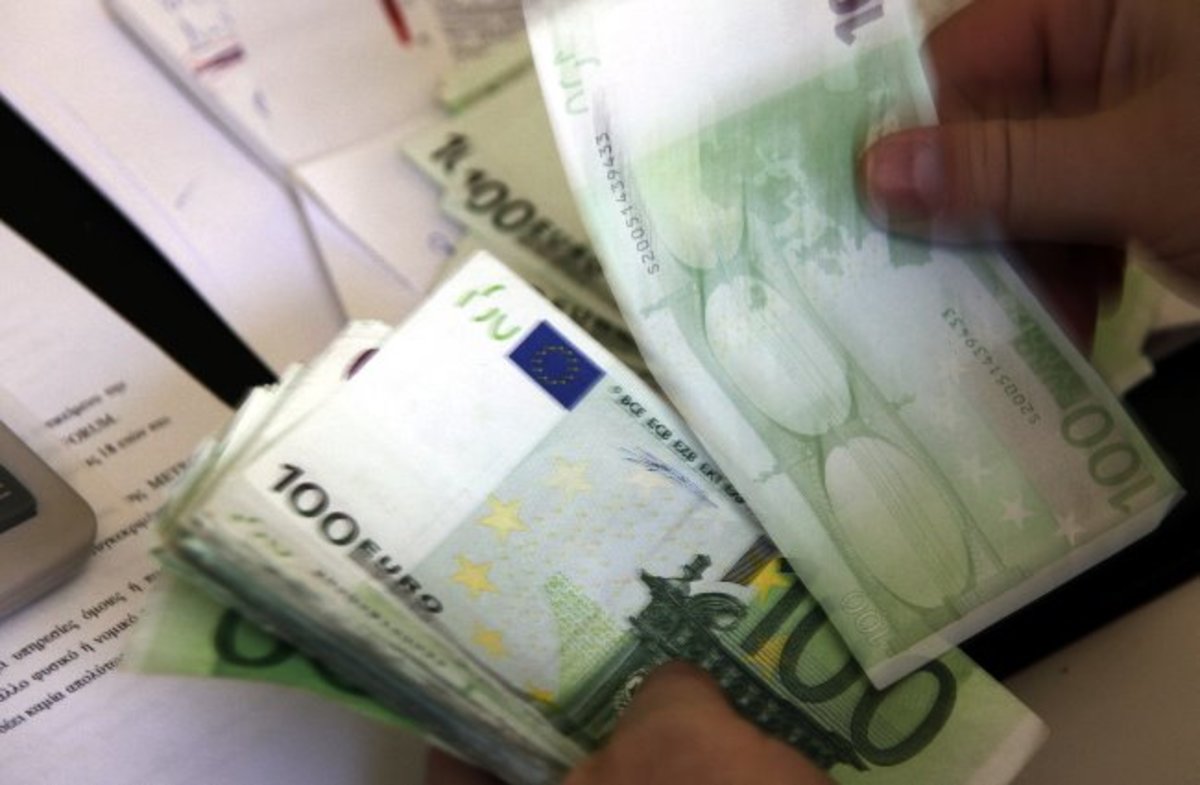 Λάρισα: Έδιναν συμβουλές για επενδύσεις και “τσέπωσαν” 14.500 ευρώ – Το μοιραίο λάθος που τους πρόδωσε