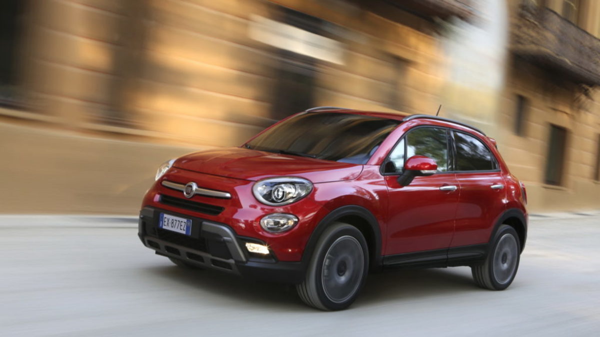 Aνανέωση και νέοι κινητήρες για το FIAT 500X