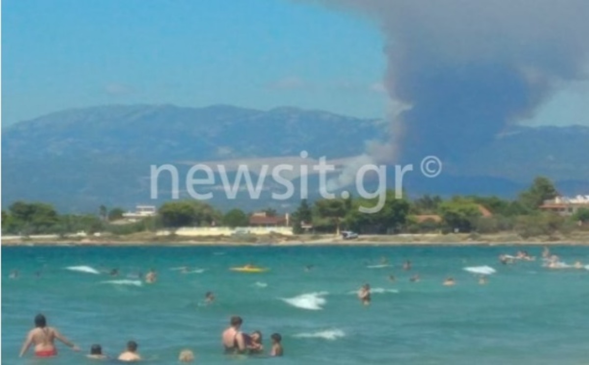 Φωτιά Εύβοια: Σε επιφυλακή και το λιμεναρχείο Αιδηψού