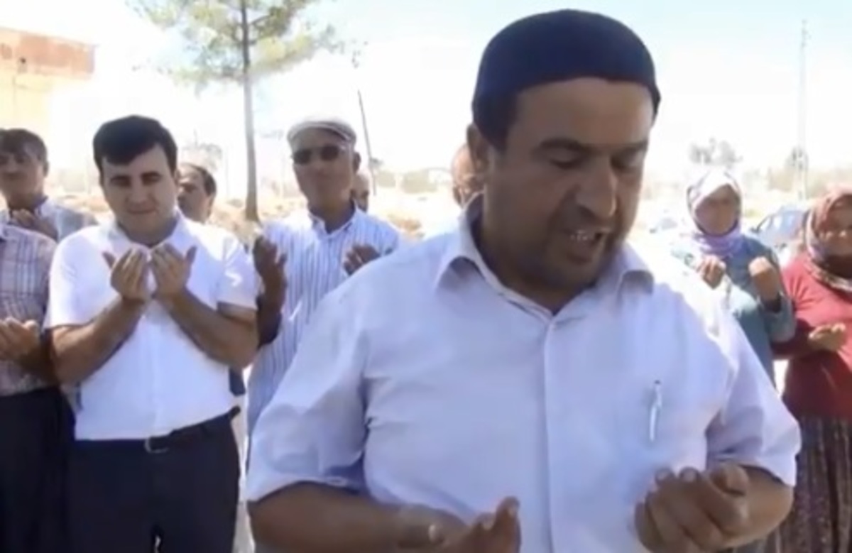 Τουρκία: Ιμάμης προσεύχεται… κατά του δολαρίου! Video