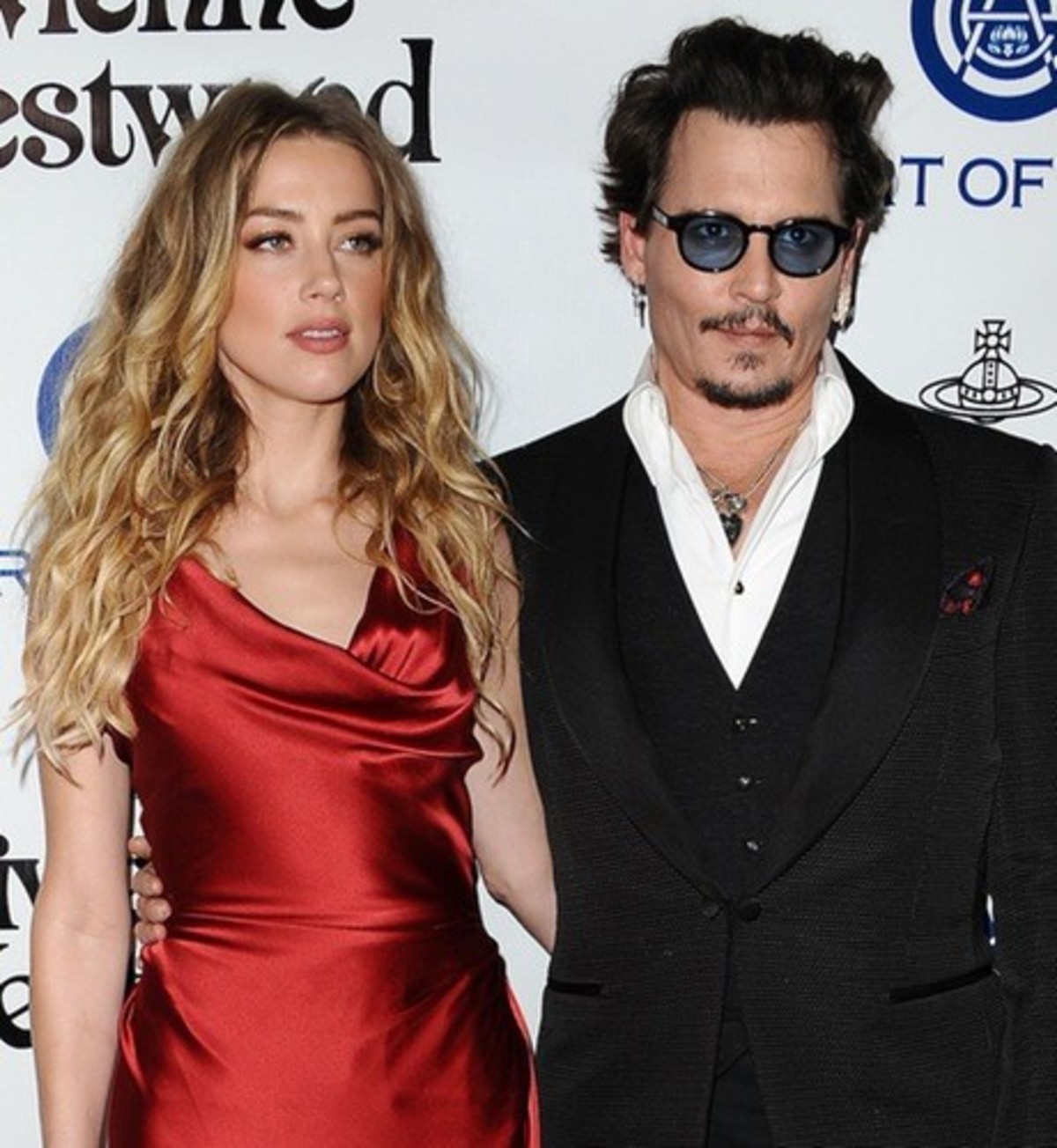 Johnny Depp: Απίστευτη καταγγελία για την πρώην σύζυγό του! Έκανε την… ανάγκη της στα σεντόνια του κρεβατιού τους!
