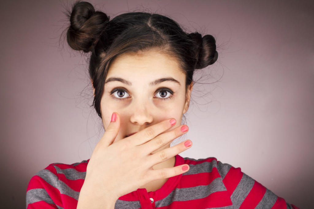Κακοσμία στόματος: Αίτια και 5 μυστικά για να μην μυρίζει το στόμα σας