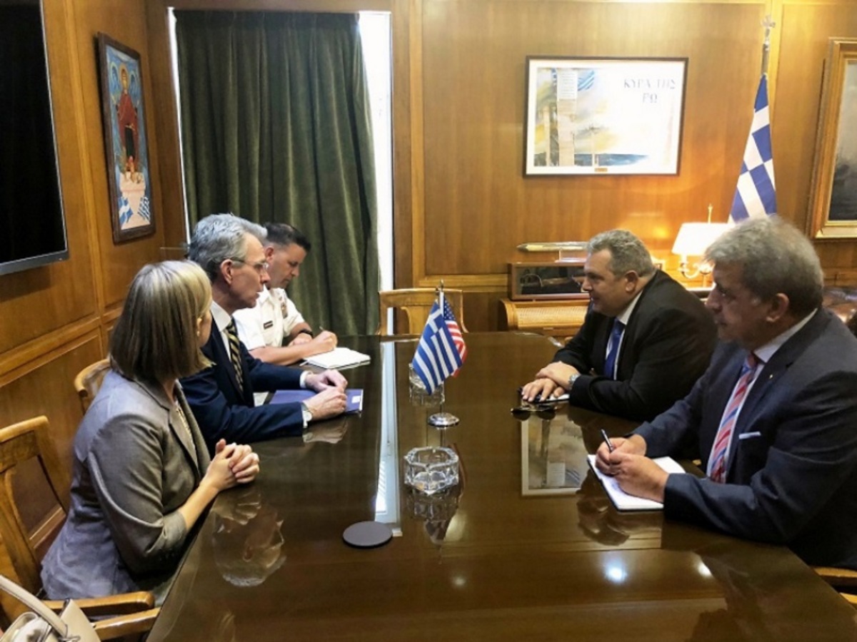 Καμμένος και Pyatt: Συνάντηση υψηλού συμβολισμού με άρωμα F-16 και Λάρισας! [pics]