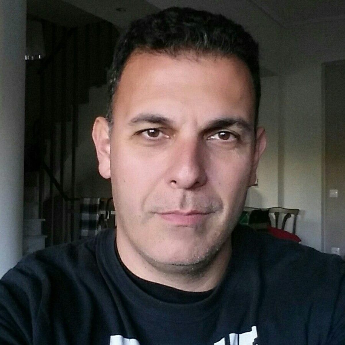 Δολοφόνησαν τον θείο του Γιώργου Καραμέρου – Tον έπνιξαν με ζώνη