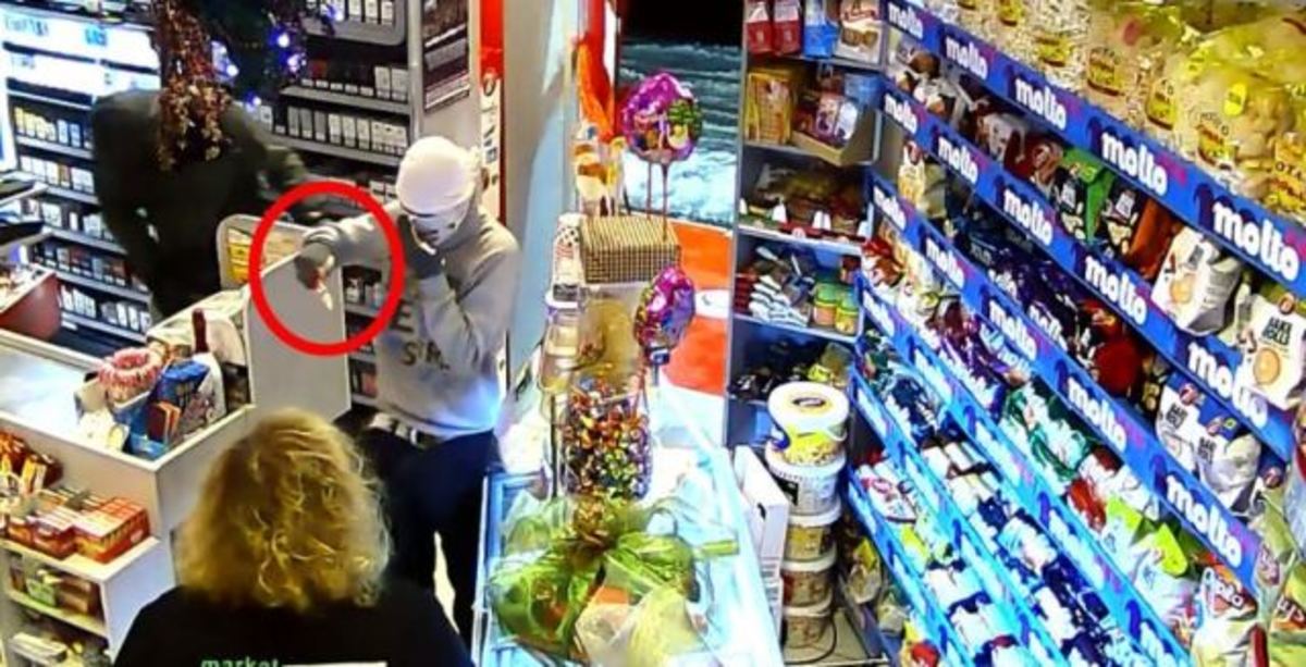 Ληστής “μπούκαρε” με όπλο σε σούπερ μάρκετ