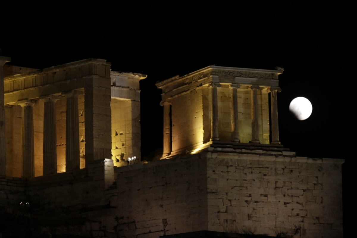 Πανσέληνος Αυγούστου 2018 Την Κυριακή το ομορφότερο φεγγάρι