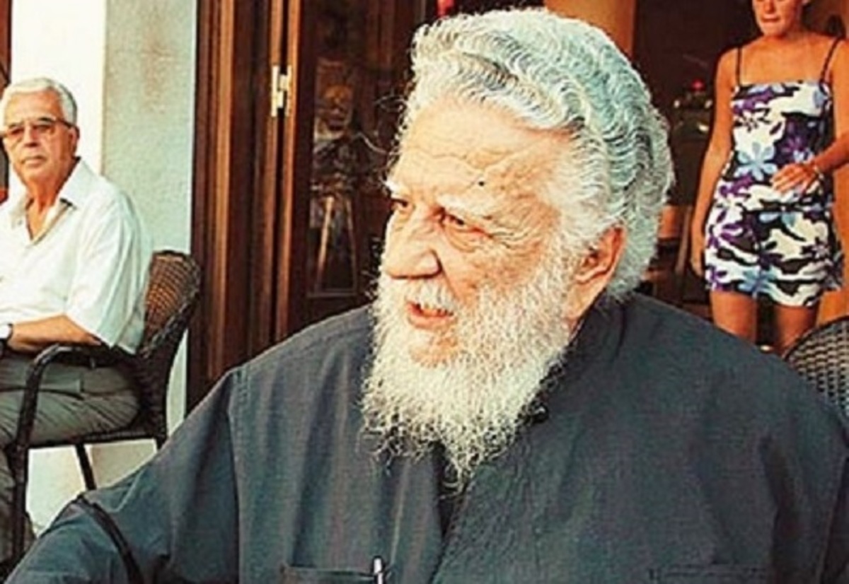 “Έφυγε” από τη ζωή ο ιερέας που τέλεσε την κηδεία του Καζαντζάκη, παρά την απαγόρευση της Εκκλησίας
