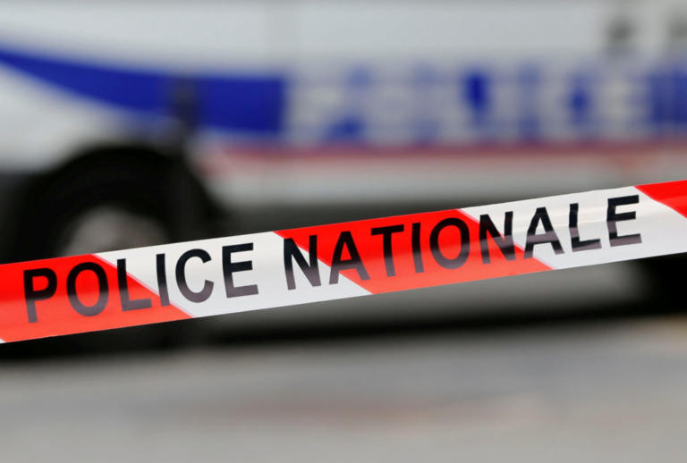 Επίθεση με μαχαίρι στο Παρίσι – Ένας νεκρός και 2 τραυματίες