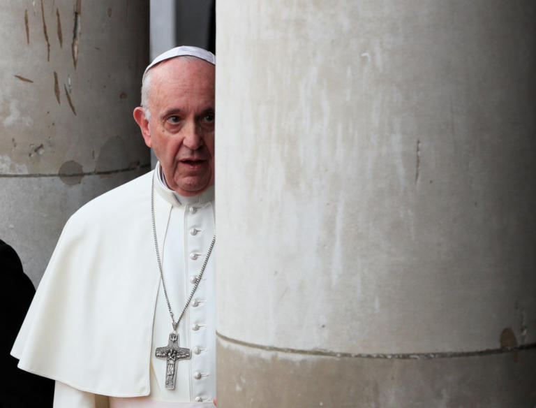 Πάπας: Οδύνη και ντροπή για τα απεχθή εγκλήματα του κλήρου στην Ιρλανδία