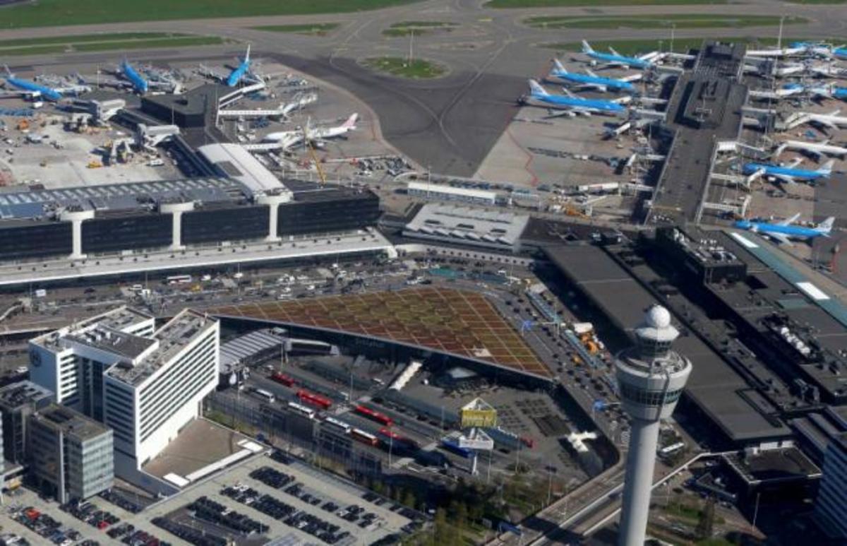 Ολλανδία: “Αλαλούμ” στο αεροδρόμιο Σίπχολ – Καθυστέρηση σε δεκάδες πτήσεις