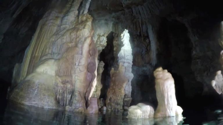 Μέσα στο μαγικό Σπήλαιο των Ελεφάντων – video