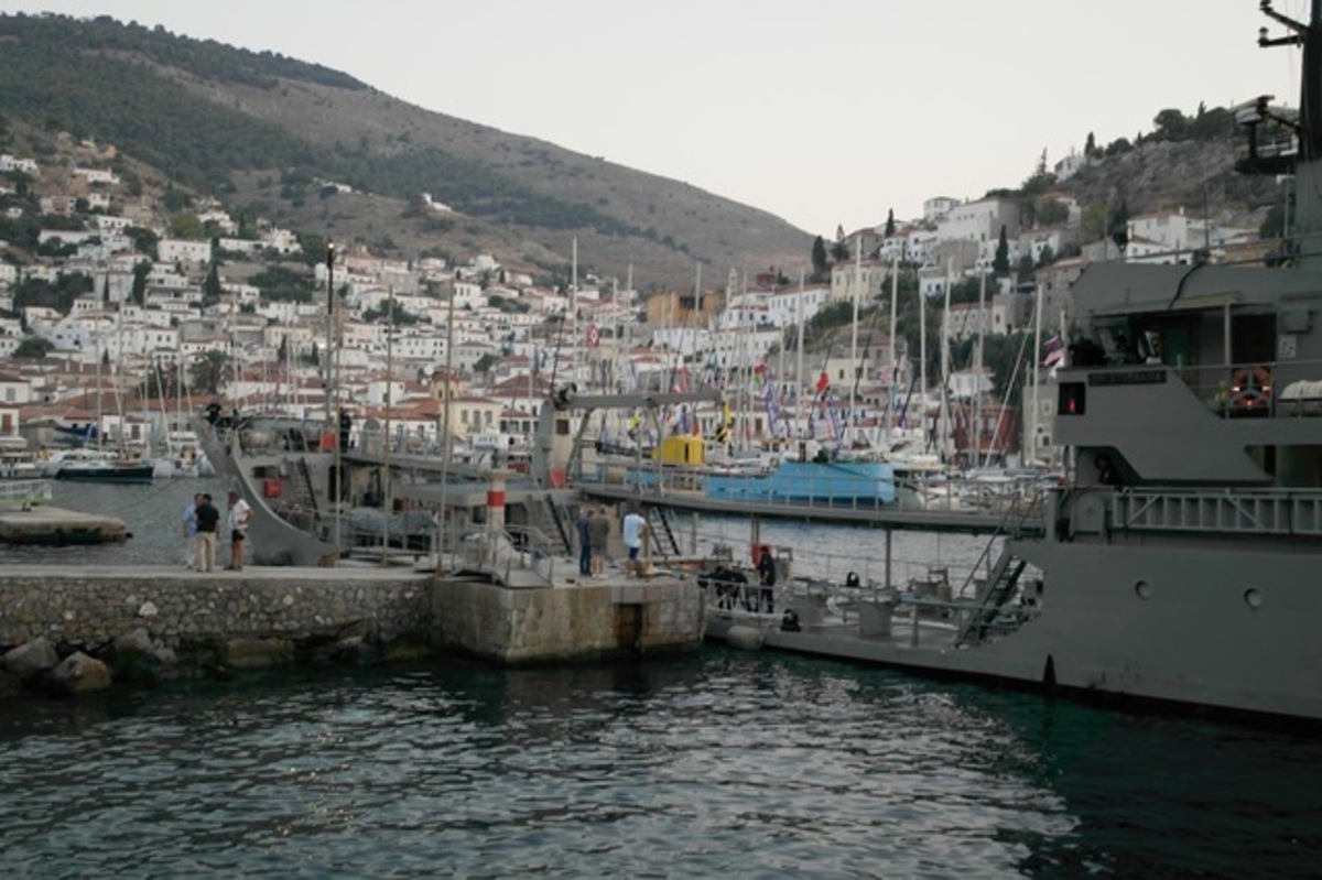 Ύδρα: Αναλαμβάνει δράση η Υδροφόρα ΣΤΥΜΦΑΛΙΑ του Πολεμικού Ναυτικού