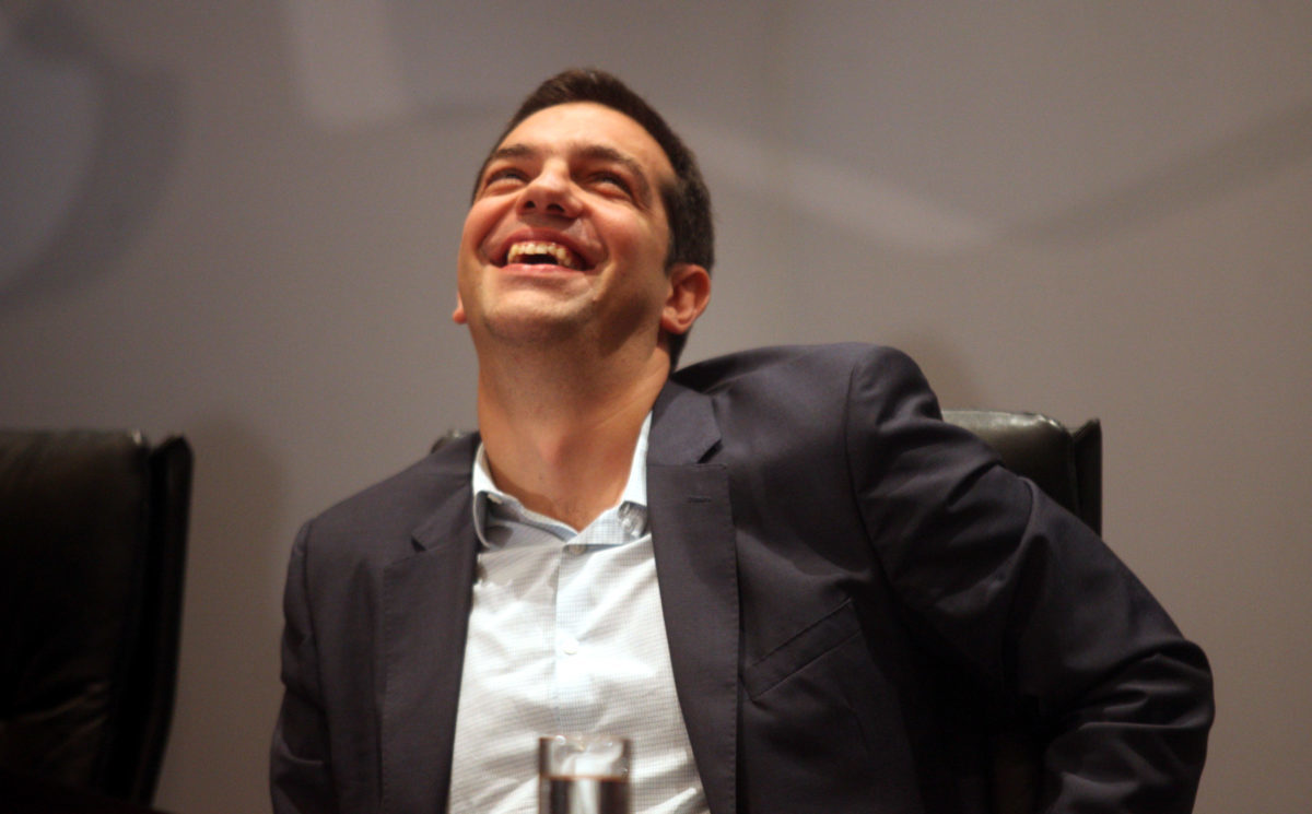 Κρήτη: Η ατάκα για το σεξ που έλιωσε τον Αλέξη Τσίπρα – Πήραν φωτιά τα κινητά τηλέφωνα – video
