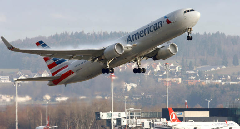 ΗΠΑ: Δύο αεροσκάφη σε καραντίνα αφού 12 επιβάτες παρουσίασαν συμπτώματα γρίπης