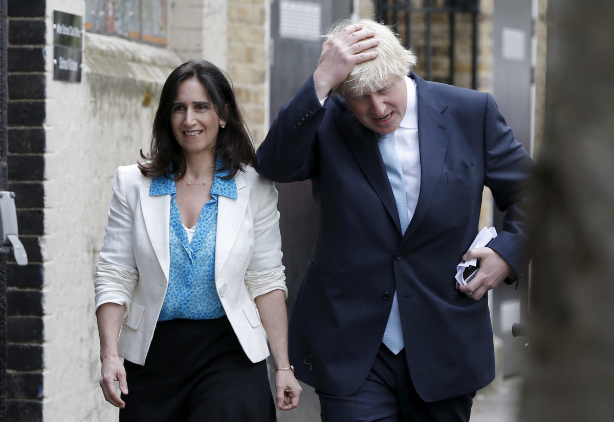 Χωρίζει ο υπέρμαχος του σκληρού Brexit Μπόρις Τζόνσον – Φήμες για “ερωτοδουλειές”