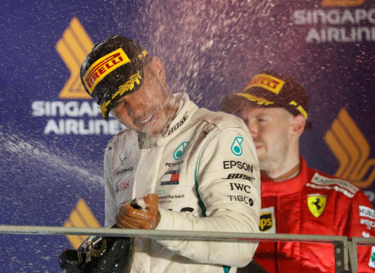 Formula 1: Δεν έχει αντίπαλο ο Χάμιλτον! Πρώτος και στη Σιγκαπούρη