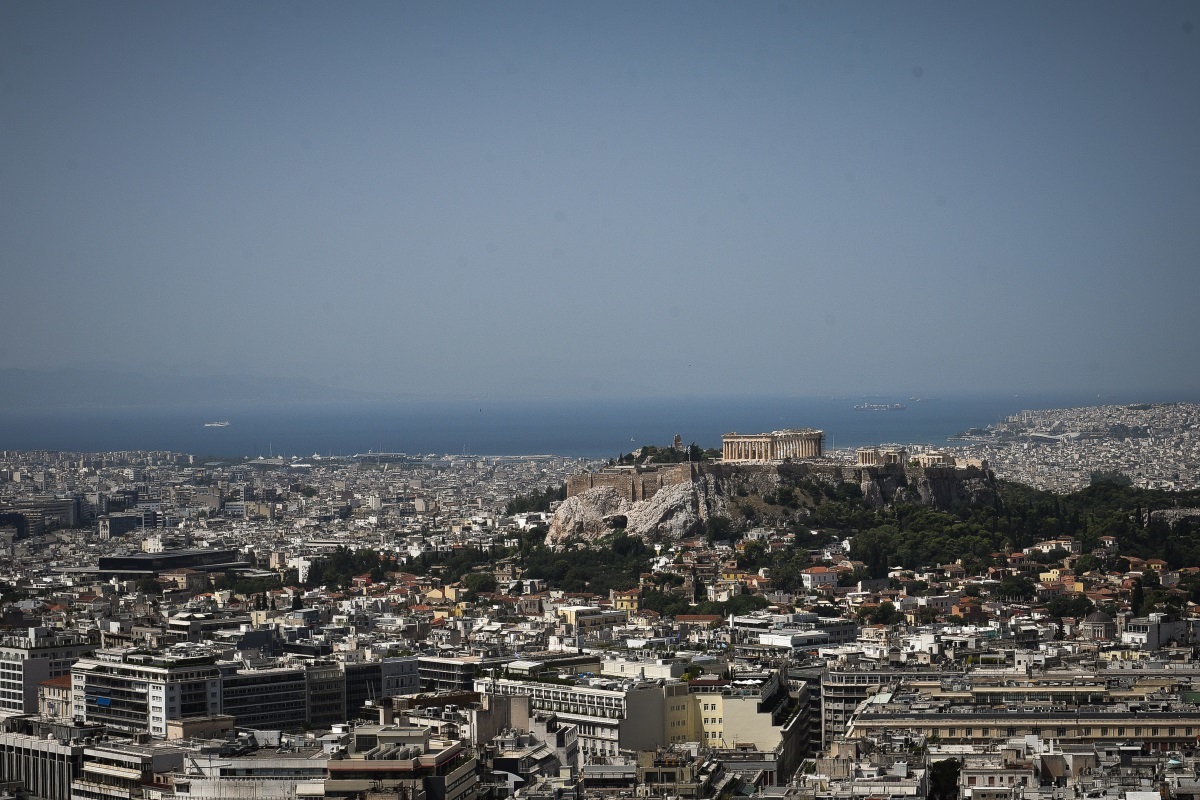 Διευκολύνουν τους φορολογούμενους να πωλήσουν ακίνητα λόγω ΕΝΦΙΑ – Δίνουν αυξήσεις σε δημοσίους υπαλληλους